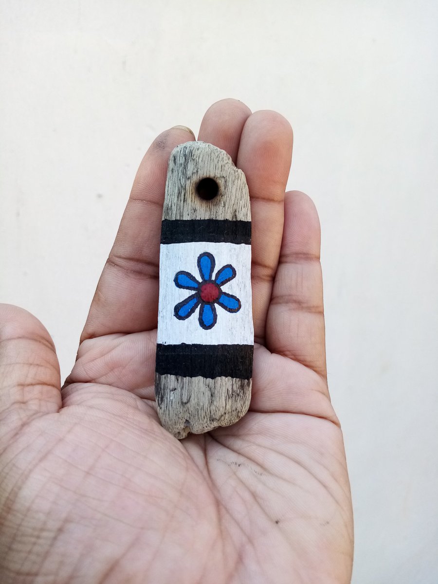 Simple driftwood necklace pendant...