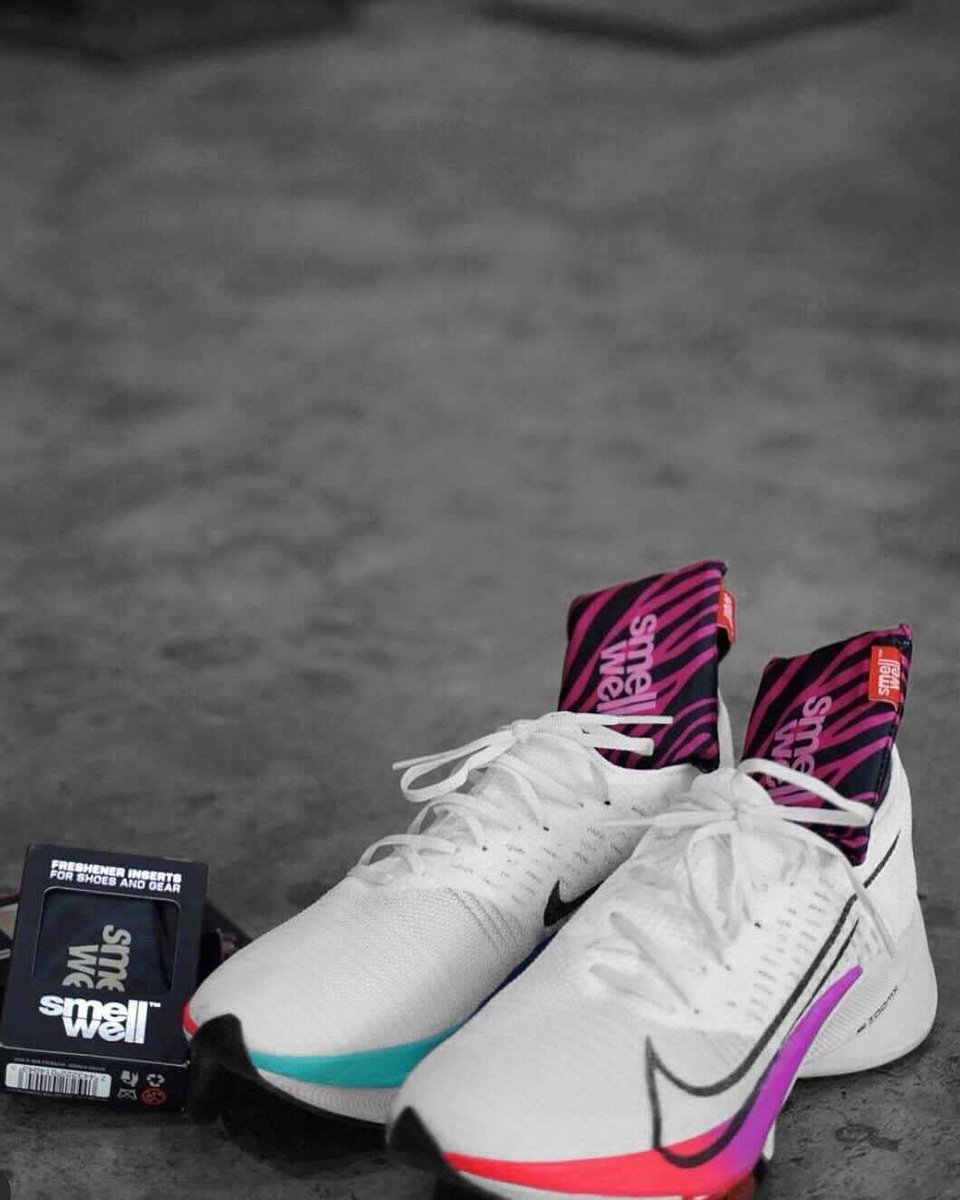 StreetmachineT's tweet image. ¡Deporte en casa! Mantén tus zapatillas frescas y libres de malos olores con las almohadillas @SmellWellInt 👟✨

Encuéntralas en Streetmachine.cl 👈

#SmellWell #SaveYourShoes