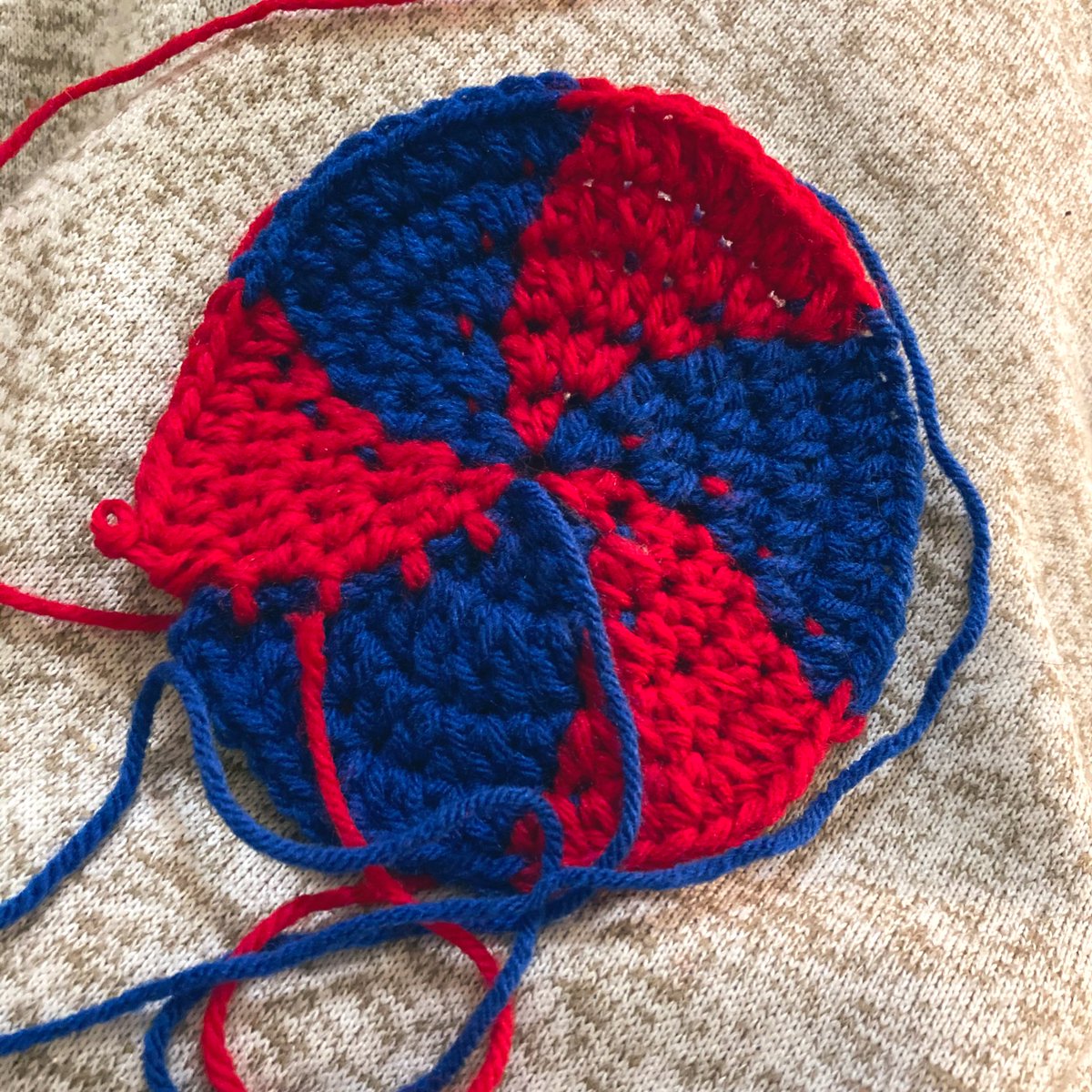 help i made a spider-man bucket hat base https://t.co/4s05LO1T1b