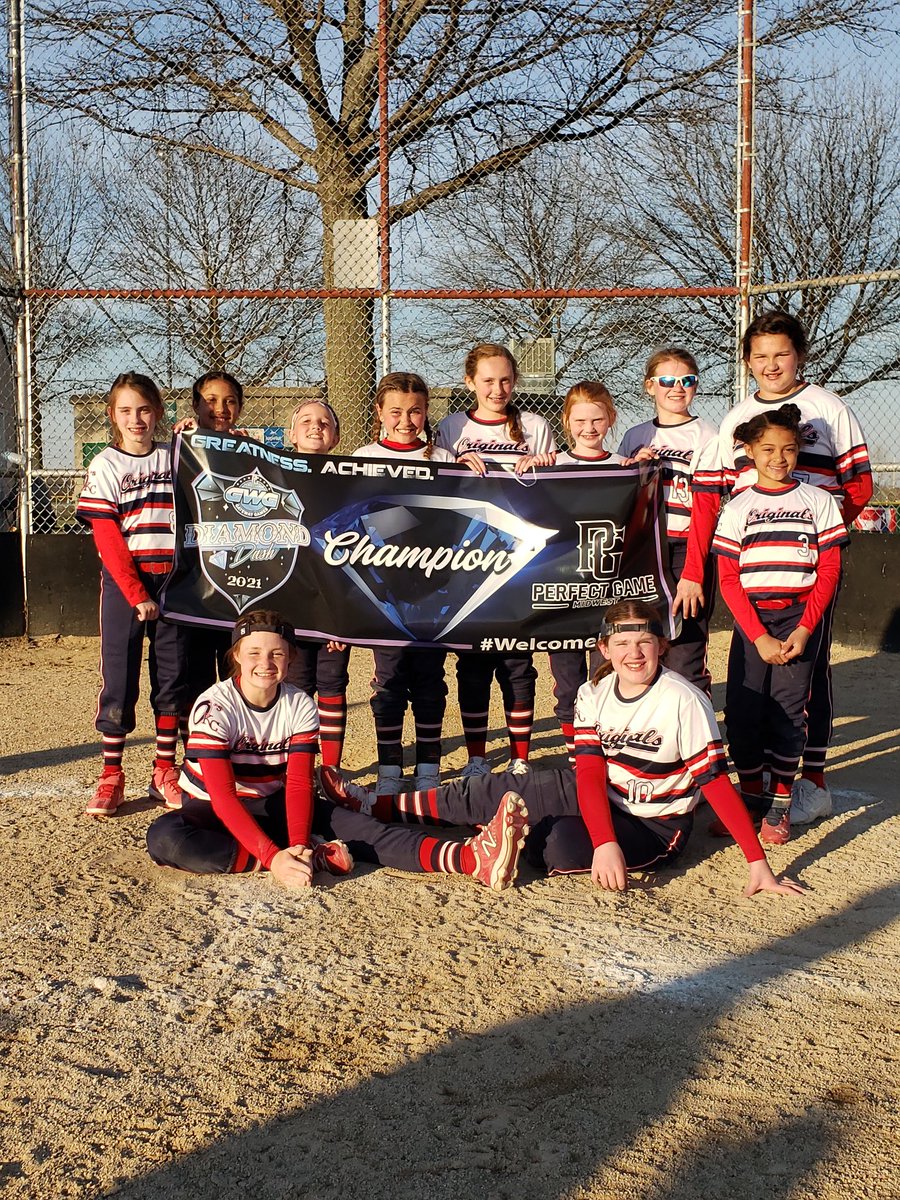 OriginalsKC10's tweet photo. @OriginalsKc 10U ⭕s with their 2nd tournament championship of the young season in the @PGMidwest #DiamondDash #Little⭕sYouKnow https://t.co/5Q8EDHBNwr