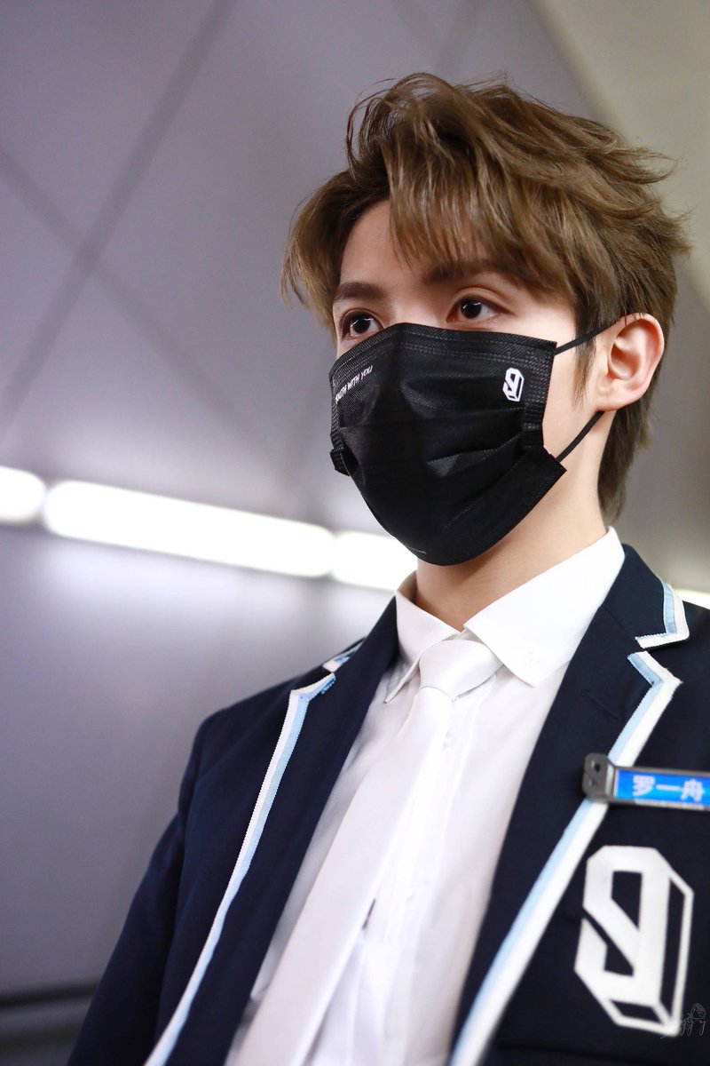 yizhoult's tweet photo. 210329 | © Mxyy-y

 #罗一舟 #LuoYizhou 
#青春有你3       
#YouthWithYou3 https://t.co/EwSrxKKHHO