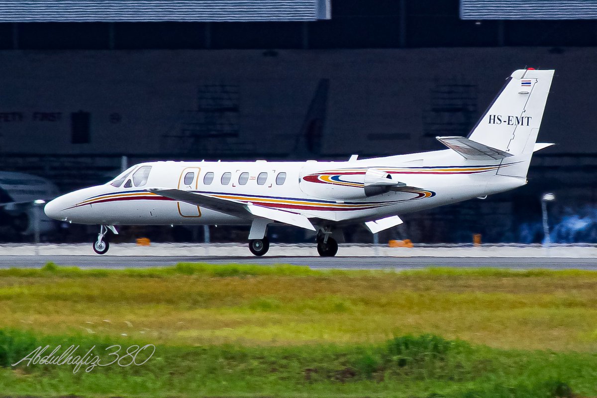 Abdul_Hafiz380's tweet photo. Salam dan selamat pagi
Cessna 550B Citation Bravo
@FlyMJETS
HS-EMT
#avgeek #aviation #aviationlovers #aviationphotography #malaysiaairports #planespotting #spotter #anjungspotter #mjets #cessna550b #aviationgeek #planespotter #plane #aircraft #boeing #airbus #pilotlife https://t.co/aiMTqSG3pP