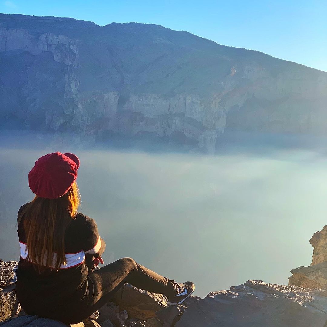 cometooman's tweet photo. If you truly #love #nature , #you will find #beauty everywhere.

جيل شمس#
#clouds #mountain #sunrise #muscat #oman #doamazingthings #discover #explore #happiness #peace #zen #mood #high #sky #fun #weekend #hiking #activity #fit #goal #photographer 

@roroooo_eissa https://t.co/SG0CVVsn34