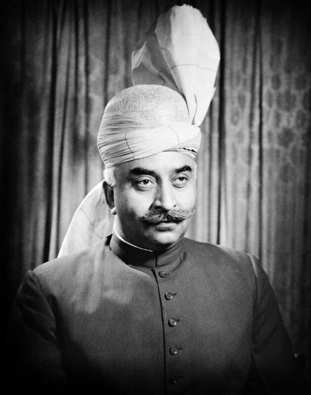Tanveer_AhmadPk's tweet photo. Who is most popular nawab of Pakistan ?
#OnlyFunny post don't mind please
Nawab of Kala Bagh || Nawab of sabz
Bagh https://t.co/L5sngqtJjI