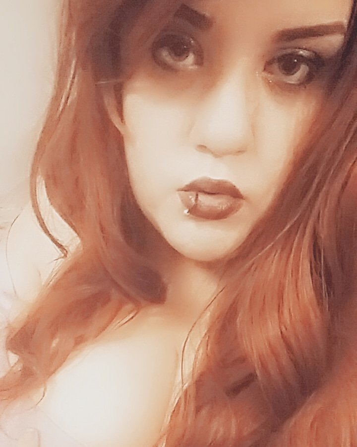 Rahrah53887389's tweet photo. 44G tits! Wanna see more...? https://t.co/X088BD9L21
Curvy, flirty and 30! An experienced woman/fetish friendly/custom pics!
#onlyfans #onlyfanss #onlyfansnsfw #redhead #bbwcougar https://t.co/H0gFmGKfFe