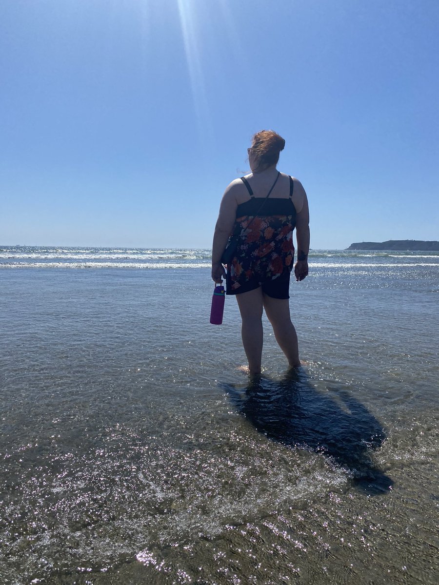 This is what looking forward, into a life you never knew was possible, looks like. Happiness fits me quite nicely. 🏖♥️