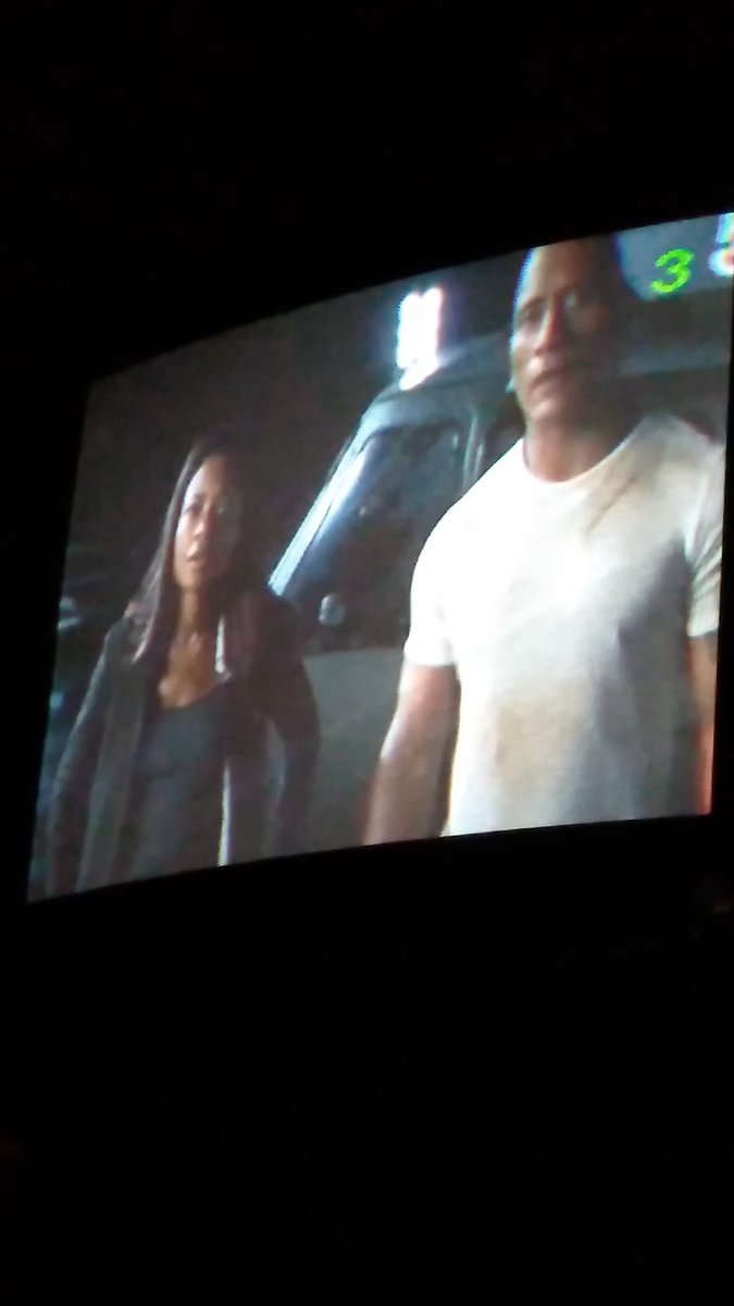 AzucenaCoatzin's tweet photo. #QueMono  amo demaciado  la  pelicula😍😍😂😍😍😍 https://t.co/OvaTkRaewr