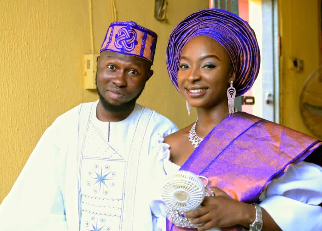 Mrshortzy's tweet photo. I am the Black King๐ and @shariscake is the Black Queen๐. Introduction don happen, wait for the main day.
I don leave isekuse for Vector and yom.
#introduction
#Crownofclay
#Africanandblessed
#Vectorian https://t.co/SsejeXi9xO