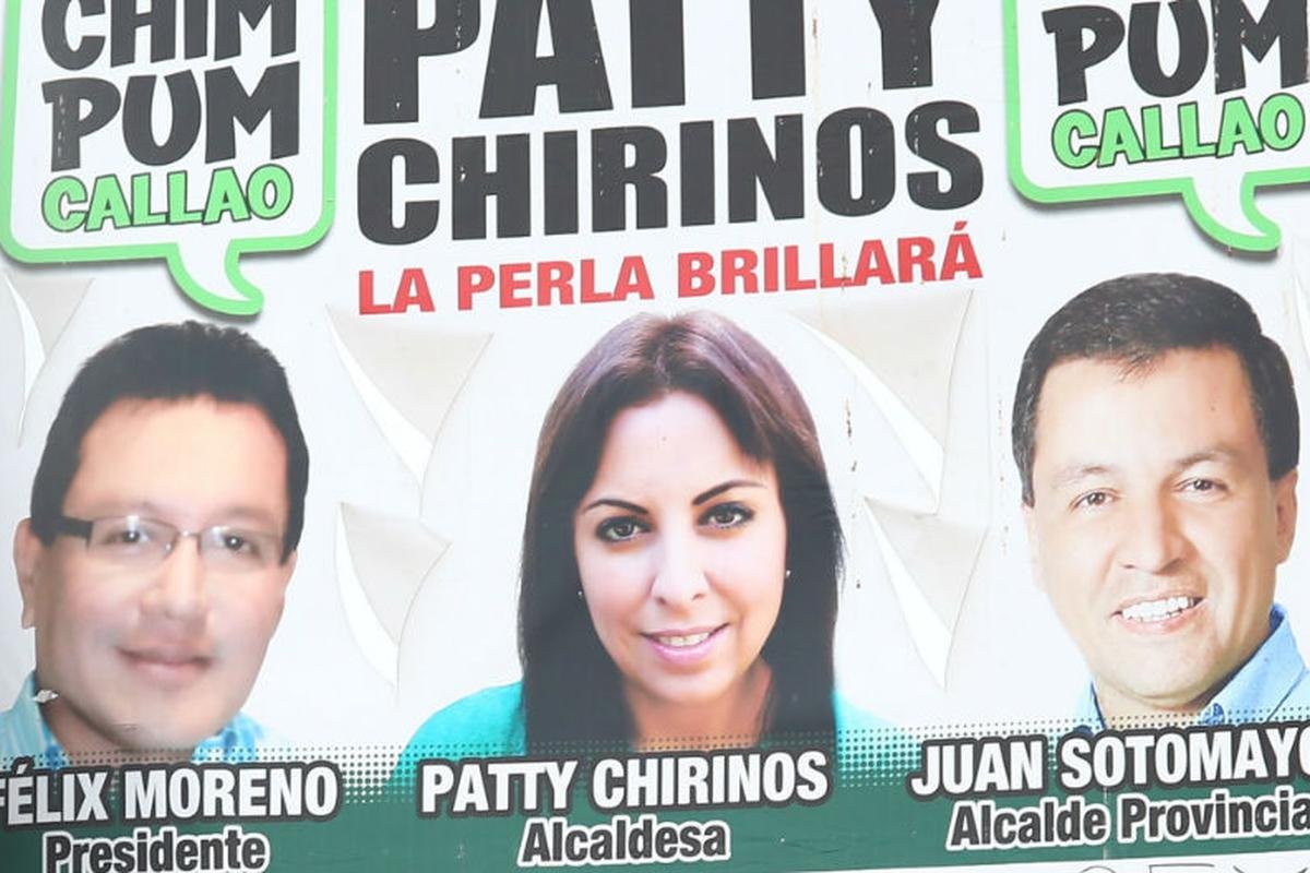 Ángel Páez on Twitter: "La chimpunera Patty Chirinos se recicla con  Hernando de Soto.… "