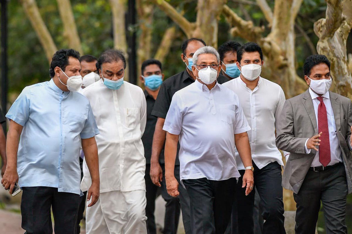newsdotlk's tweet photo. රජයේ ප්රතිපත්ති සහ සංවර්ධන ව්යාපාරය ඉදිරියට ගෙන යාම පිණිස ශක්තිමත්ව අත්වැල් බැඳ ගන්නැයි ජනාධිපති ගෝඨාභය රාජපක්ෂ මැතිතුමා පළාත් පාලන නියෝජිතයිනට කියා සිටී
@GotabayaR #PresidentSL #LKA https://t.co/aJXY2xqm0x
