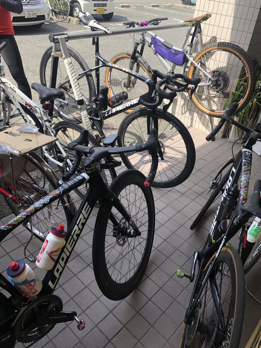 kazuki_1126_'s tweet photo. 日本に9本しか無いフレームが3本もこんなところに❗️

#LAPPERRE https://t.co/nTRQK9acId