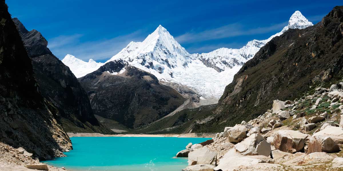 This evening we're going to Huascarán National Park. It's made up of most of the Cordillera Blanca,the world's highest tropical mountain range,part of the central Andes Mountains. It was designated as a UNESCO World Heritage Site in 1985. It's about 93 miles long & 16 miles wide.