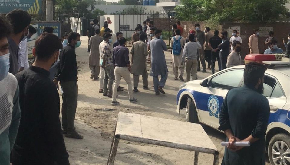 janiraja99's tweet photo. Lead university lahore called students today for physical exams &amp; police reached there. They cancel exams. Kindly take action for @pu_lhr_official too. 
#puLahore https://t.co/cj54Prv3VE