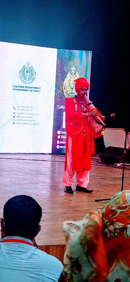 Ejazale9's tweet photo. Soul and music are inseparable and quite well compatible to each other. A musical night at Sambara Art Galary #LiaquatLibrary where sufi and folk music generated waves of jubilance. Thanks to @DGCultureSindh for organizing such a extraordinary event.
#SindhCulture #Sindh #Karachi https://t.co/uE5TDkOSKg