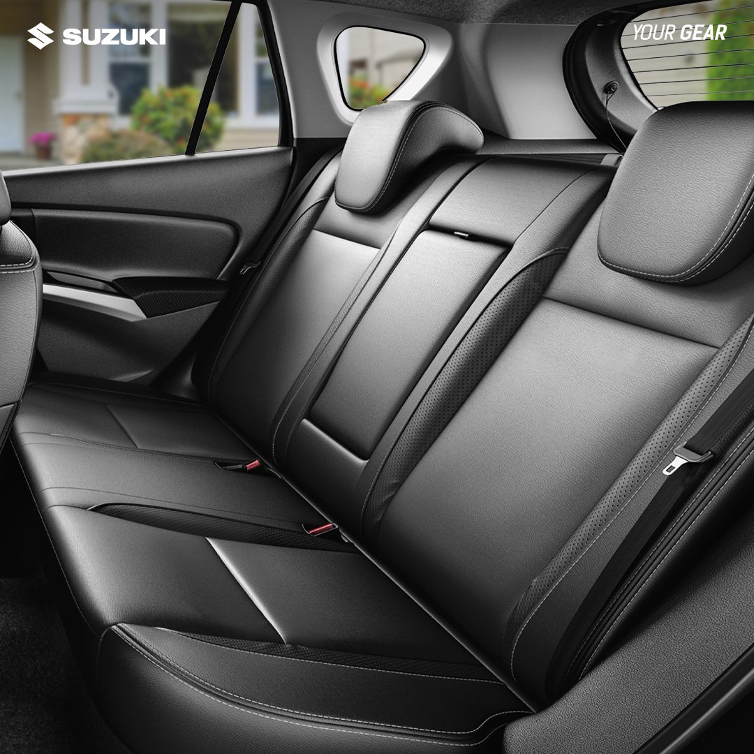 SuzukiIndonesia's tweet photo. Kemewahan gak cuma terlihat dari eksteriornya aja, tapi juga pada sisi interior New SX4 S-Cross dengan jok yang berbalut kulit premium.

#Suzuki #SuzukiIndonesia #YourGear #AutoAwesome #NewSX4SCross https://t.co/5DUpyV1o6t