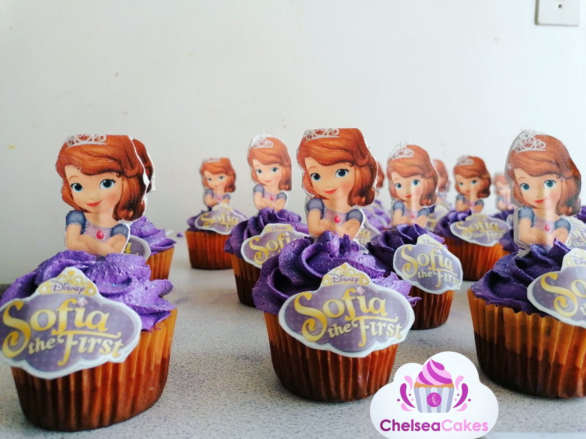 Chelsea_Cakes_'s tweet photo. Because she's a Princess, happy birthday Princess Unathi. Delivered at school #kidsbirthday #cartoontheme #sofiathefirst #yummycupcakes #happybirthday #zimbaking #bulawayo #bulawayobaker @redmarketsunday @CulxureMagZim @zimleague https://t.co/IQUSTwopPy