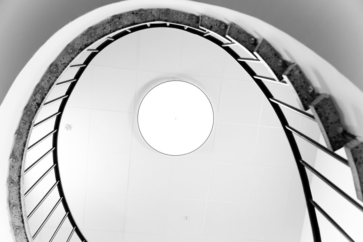 ag_nobile's tweet photo. 🔆🔆🔆Die LED Panel aus unserer Produktserie (R400-R780) stehen Ihnen in 3 verschiedenen Größen bis zu 780 mm Durchmesser zur Verfügung. Die Panel R-Serie sind außerdem in 2 Lichtfarben und 3 Montagemöglichkeiten; Aufbau ✅Einbau ✅standardmäßig pendelbar ✅ erhältlich. https://t.co/CYUPnW273F