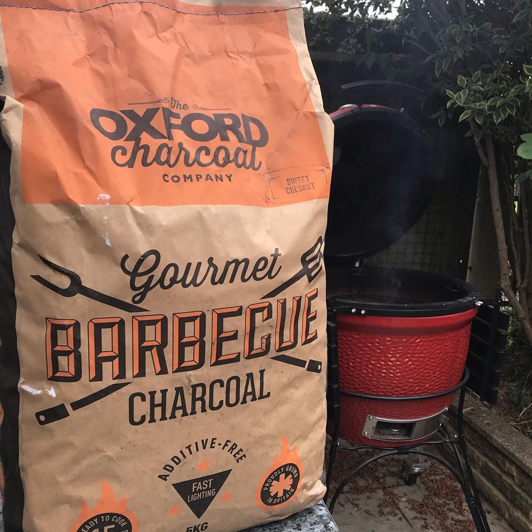 oxfordcharcoal's tweet photo. #GoodFriday and #EasterSunday are the perfect excuse to have a #SpringBBQ! 🐣 Pick up our charcoal pairings: https://t.co/B2LM43pDpe

Fish: Birch, Ash, Oak and Beech 🐟
Chicken: Hardwood, Apple, Hazlewood 🐓
Lamb: Birch, Ash 🐏

📸: IG - r.witter

#oxfordcharcoal https://t.co/Ci9sLuW74l