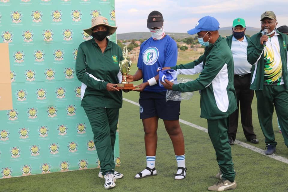 CapricornFMNews's tweet photo. #SportingDevelopment The Mayor of Makhuduthamaga Municipality Minah Bahula is calling on private businesses to contribute in mobilizing resources for sporting development in the municipality. LM
📷https://t.co/SSNMDIcCE2 https://t.co/0WUeBnAX6l