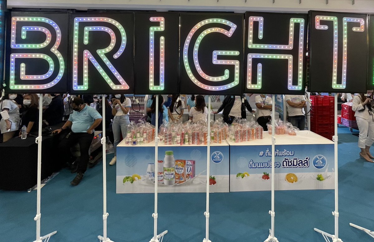allbright_ofc's tweet photo. เซอร์ไพรส์ ฝากเนื้อฝากตัวน้อนใหม่ด้วยนะงับ  🎉

#ป้ายไฟคุณไบร์ท
#DutchmillPromParty 
#bbrightvc https://t.co/kDfFooqGpY