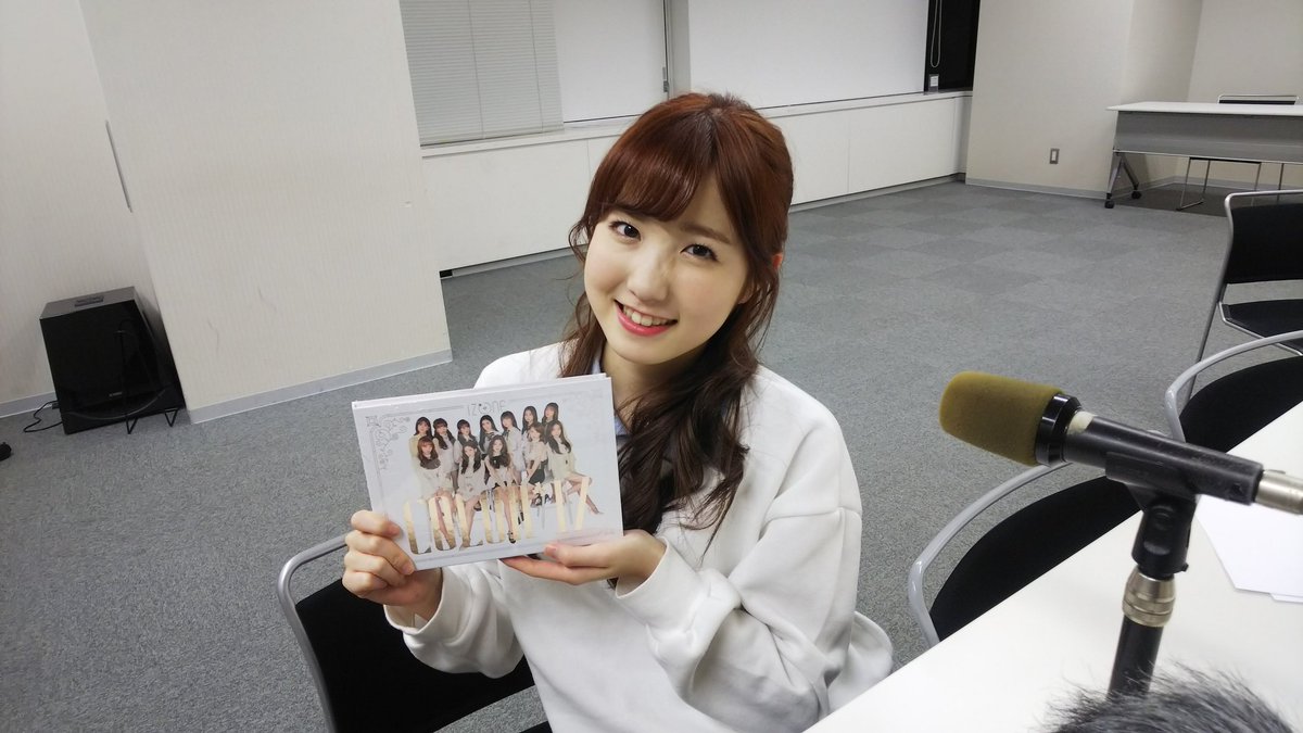 hitominty_'s tweet photo. in this we could see how much tomi grow with photos she send every week 😭💜

look when she was just promoting color*iz a baby tomi to now a different tomi a grown and mature tomi💜 im so proud of her

#HondaHitomi
#WorldGetYou
#NewWorldGetHitomi
#토미와함께한_월드겟츄_행복했어 https://t.co/yG1qOVl0Mj