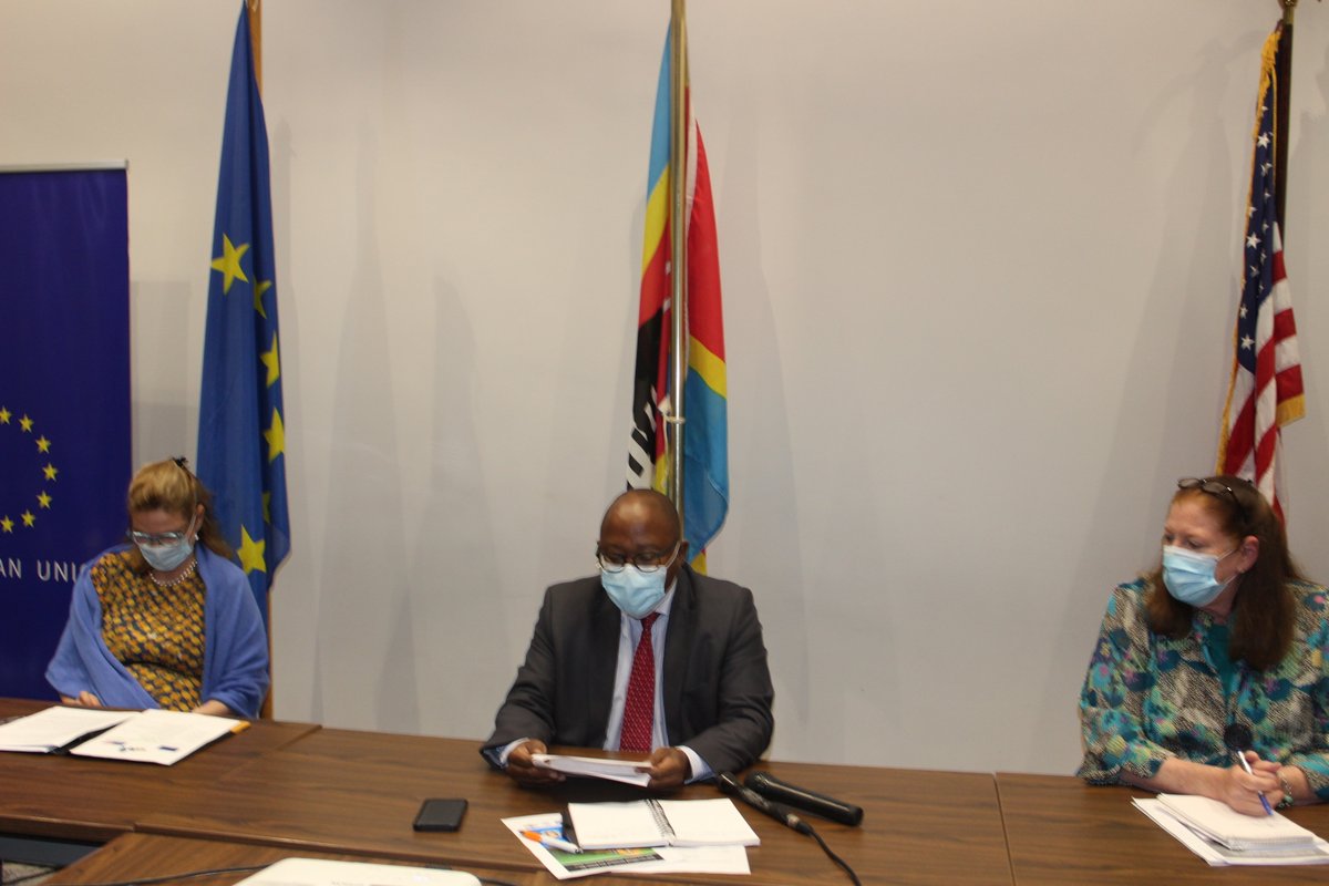 EUinEswatini's tweet photo. At the launch of the SADC-EU Economic Partnership Agreement (EPA) Implementation Strategy &amp; Action Plan. EU Ambassador to Eswatini @aragones_h launched this strategy on 29 March 2021 along with the Under Secretary in the Ministry of Commerce &amp; Trade who represented the Minister. https://t.co/Og9DGS5Ag0