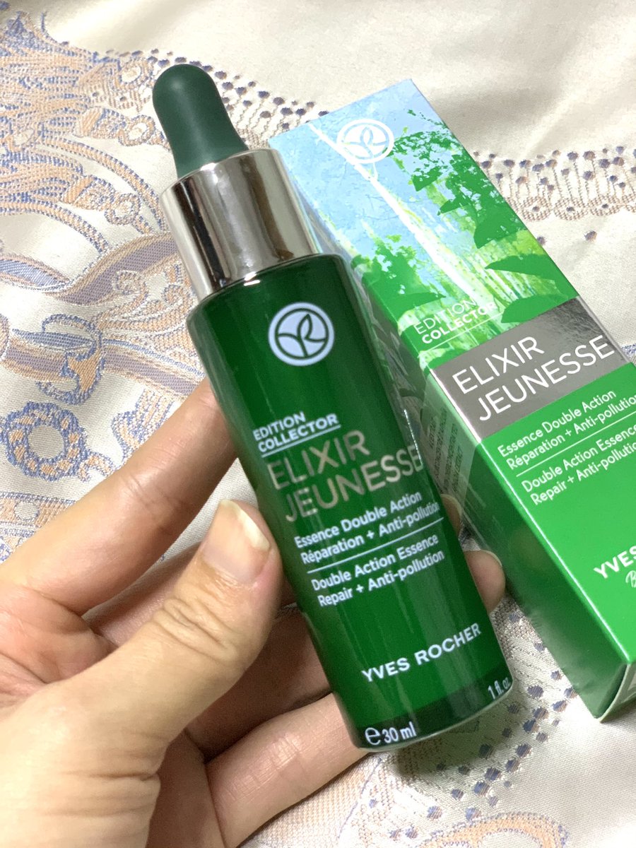 Phodjaman's tweet photo. Elexir Jeunesse Double Action สมคำร่ำลือ มาก คือ ตำมา เพราะโปรโมชั่นเลยแหละ คือ ใบ้มา3 วัน ผลลัพธ์พอใจมาก หน้าไม่มัน แถม อิ่มฟู กระจ่างใส รูขุมขนเล็กลง แอบงง มาก ที่ ผลมันชัดเจนเร็วมาก #รีวิวของใช้ #YvesRocherTH #YvesRocher #สวยโลกไม่เสีย #elixirjeunesse https://t.co/Zdxg6BbM54