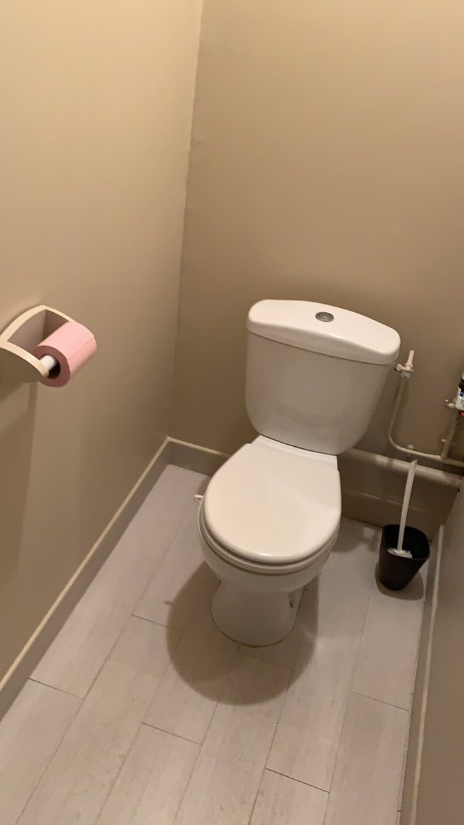 BruCardot's tweet photo. #taxeazote 🚜🇫🇷
@barbarapompili va donc aussi taxer le popo des hommes 😬
#boues stations
Balance la photo de tes wc 🚽 et poke notre ministre 😇#taxewc
Poke @J_Denormandie
@xavierbertrand @JulienDive @AntoineLAON @AudeBono @jlbricout @PascaleGruny02 @pjverzelen https://t.co/ezUK6Xotx2