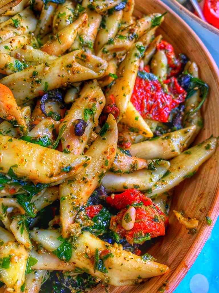 UrbanFoodFest's tweet photo. A penne for your thought 😂🍝  #Throwback to this delicious cold-served home-made pasta salad with sun-dried tomatoes, pine nuts, black olives &amp; basil leaves from our @BakerStreetQ Street Food Market! ✌️😎 Enjoy with a #aloha65 🌴  #urbanfoodfest https://t.co/Ez4quvxhvc
