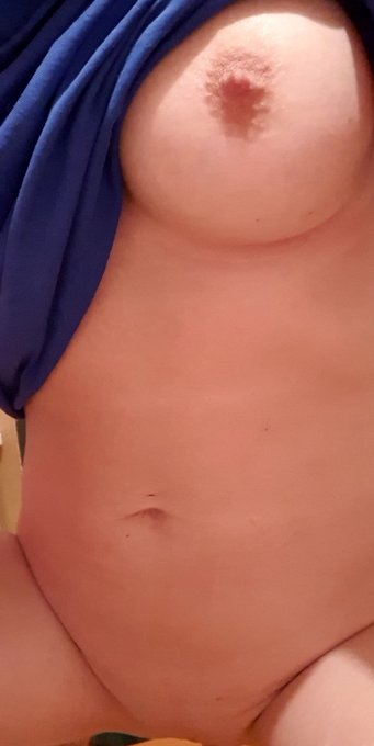 Goodmorning!  Happy wet and horny new week 🔥💦🔥💦  RT if you wanna suck my horny nipple💋  https://t.co/wSbiNRzhCc