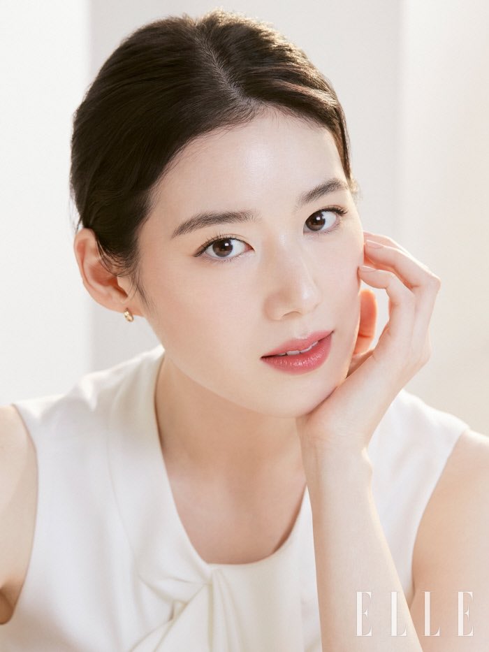 Чон чхэ-юль. Чон ын-чхэ актриса. Юн чхэ ён. Чон ын-чхэ актриса. Чон ын-чхэ актриса.