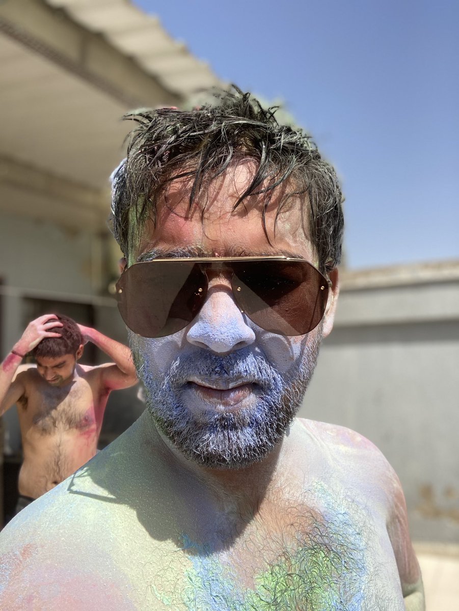 nikola2992's tweet photo. #holi #india #Holi2021 #HappyHoli2021    @dolcegabbana #StayHome https://t.co/w5bWVaAM61