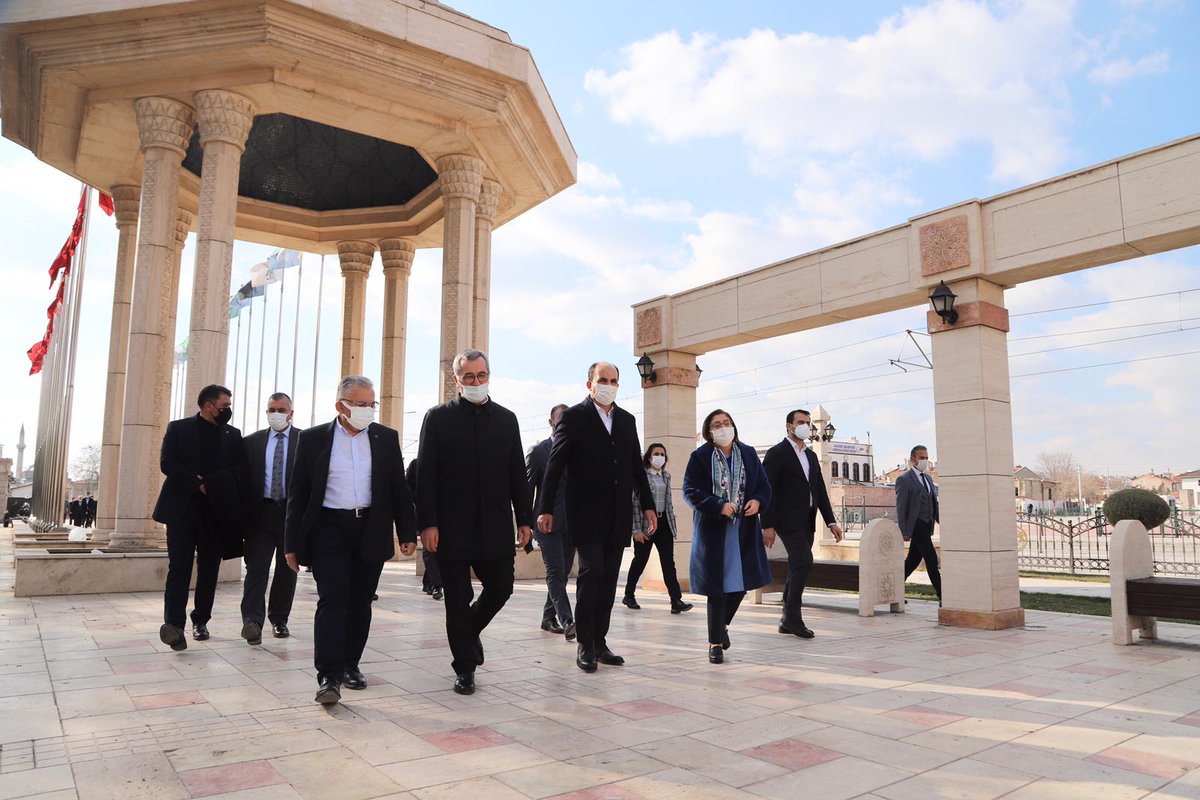 #TBB tarafından <a href="/Konyabuyuksehir/">Konya Büyükşehir Belediyesi 🇹🇷</a> Belediyesi ev sahipliğinde düzenlenen Belediye Birlik Başkanları Toplantısına katılan TBB Başkanı <a href="/FatmaSahin/">Fatma Şahin</a> ve diğer başkanlar;

<a href="/tdbbweb/">TDBB</a> Başkanı <a href="/u_ibrahim_altay/">Uğur İbrahim Altay</a>’la birlikte tarihi ve kültürel mekanlarını ziyaret ettiler, incelemede bulundular.