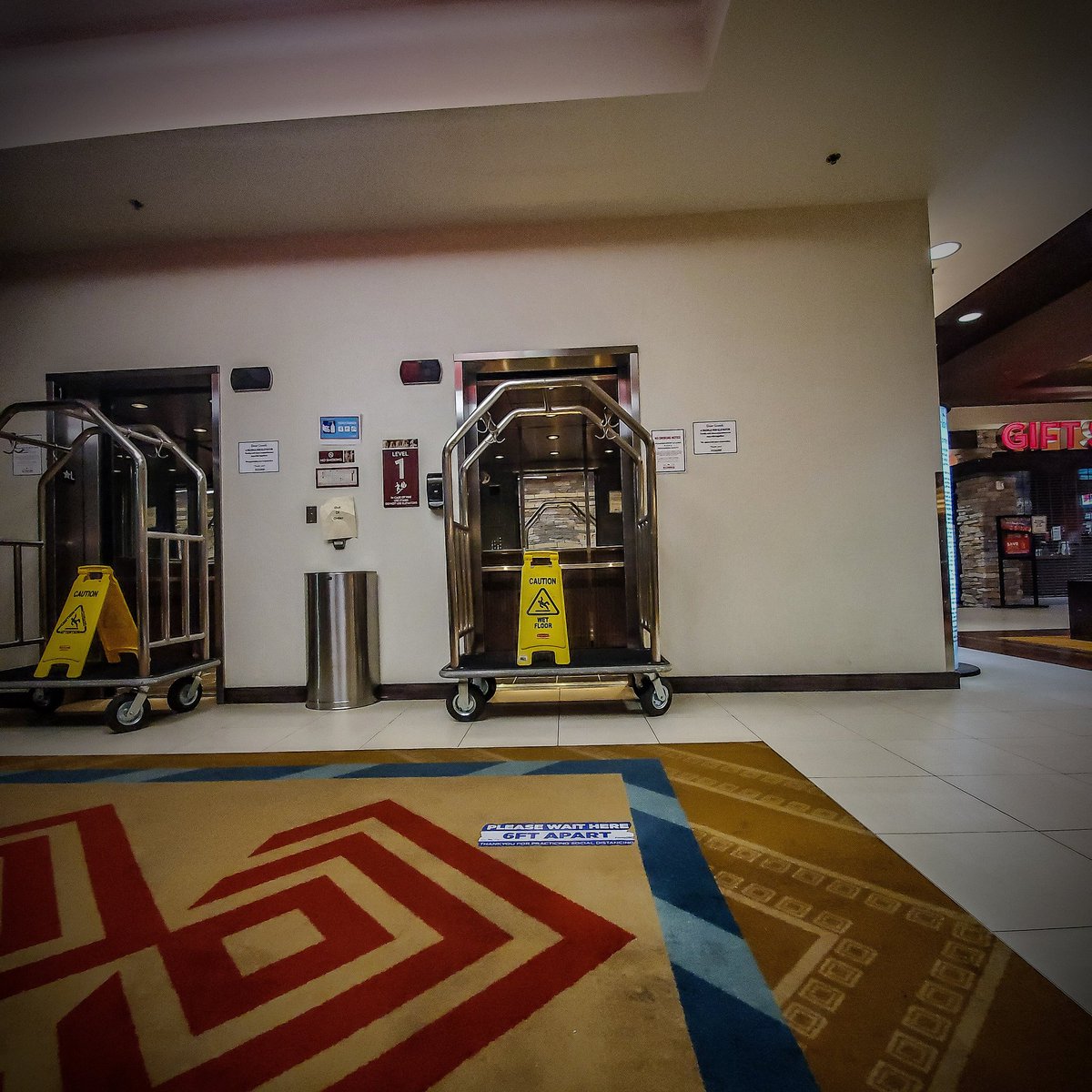 ThePyroPigeon's tweet photo. I am to lazy for this
Day 87 of 365
#picoftheday #pictureoftheday #beginnerphotographer #photography #photooftheday #brokenelevator https://t.co/WIflCF60i3
