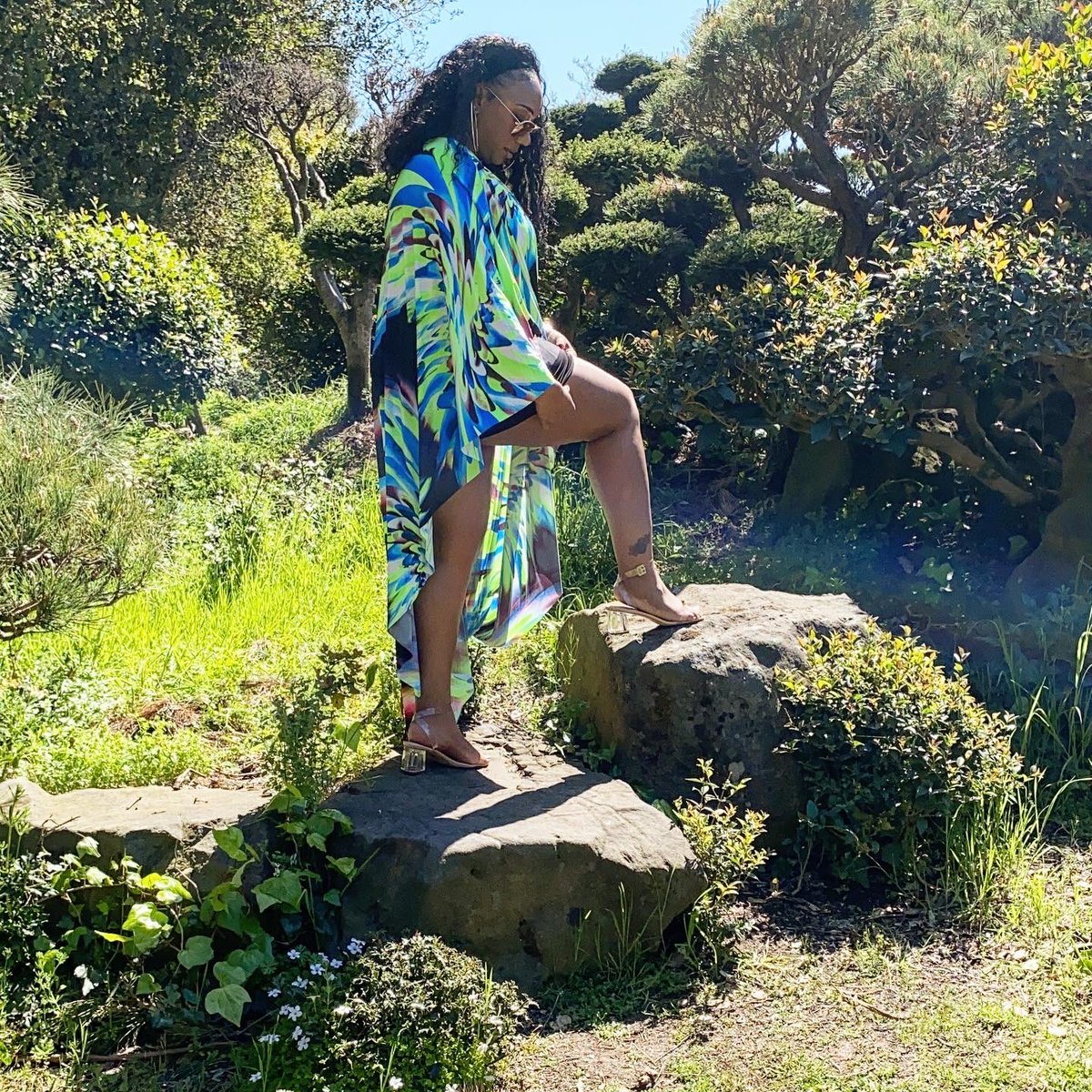 Ms_ShallenL's tweet photo. It’s the vibrant colors for me....! 💋💙💚🖤💙💚🖤
🔥🔥🔥🔥🔥🔥🔥🔥🔥 #DripInStyle https://t.co/lMv6cUxngV