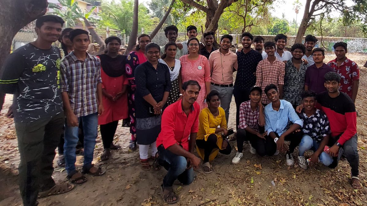 EFIVolunteer's tweet photo. E.F.I's #WowWeekend!
The Pillaiyar Koil Pond is now clean, green and garbage-free!
We thank all the volunteers who joined us this #saturday at the #PillaiyarKoilPond for a voluntary #PondCleanUp activity!
We hope to see you next time!
#efi #pondsofindia #akkarai #cleanup https://t.co/zcRMKOyVw9