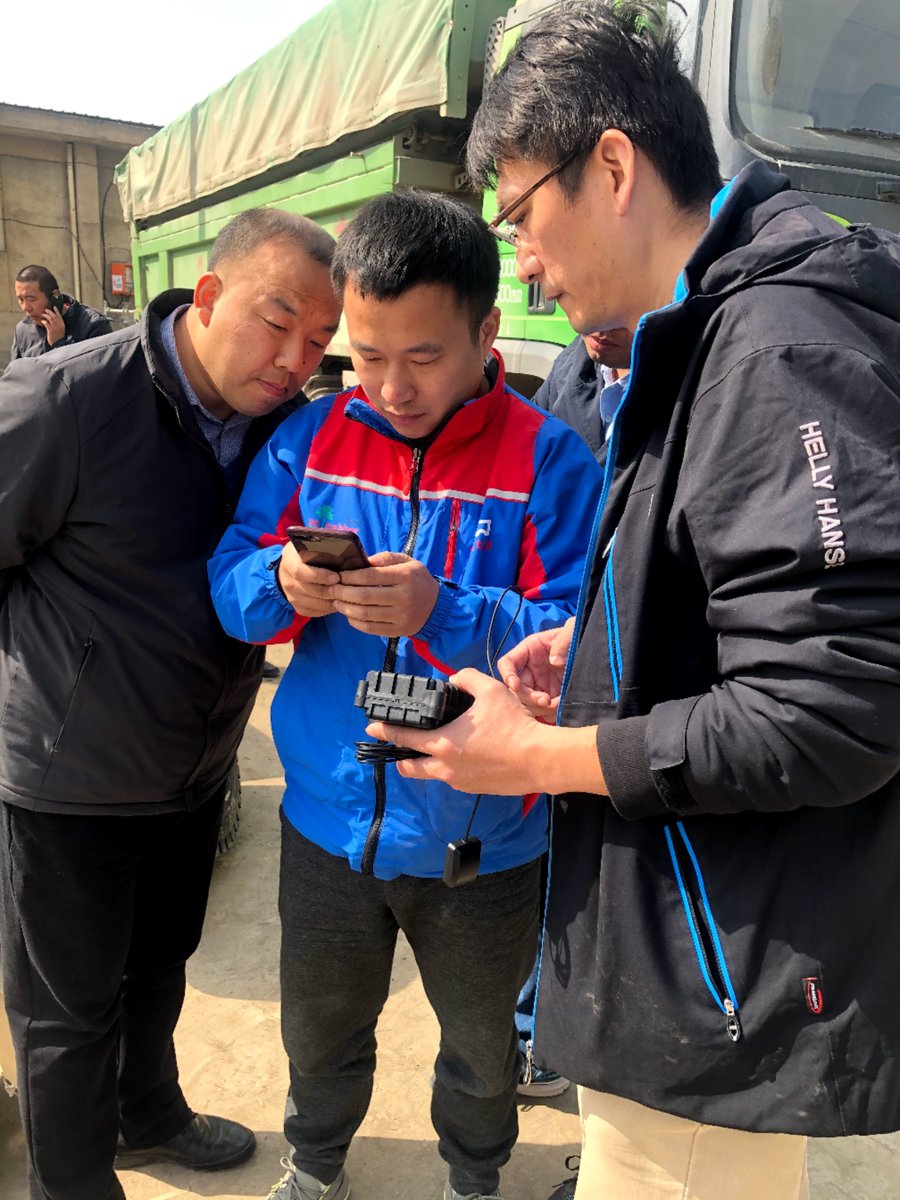 zc_rubber's tweet photo. Introducing #ZCRubber #TPMS system to our customers on site.
TPMS sensor system enables the tire to collect, count and analyze various information and data during the tire life cycle, and feed it back to the receiver in real time.
#tiresensorsystem #smarttires #tireservice https://t.co/1oNUwnfJDQ