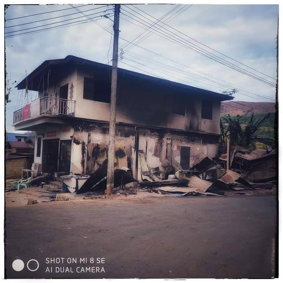 Photos of KawThaung, ThaninTharYi, after military junta terrorists randomly opened gunfires and burnt everything in the city the whole night. 
Source: KhitThit Media
MANSLAUGHTER JUNTA
#WhatsHappeningInMyanmar
#Mar29Coup