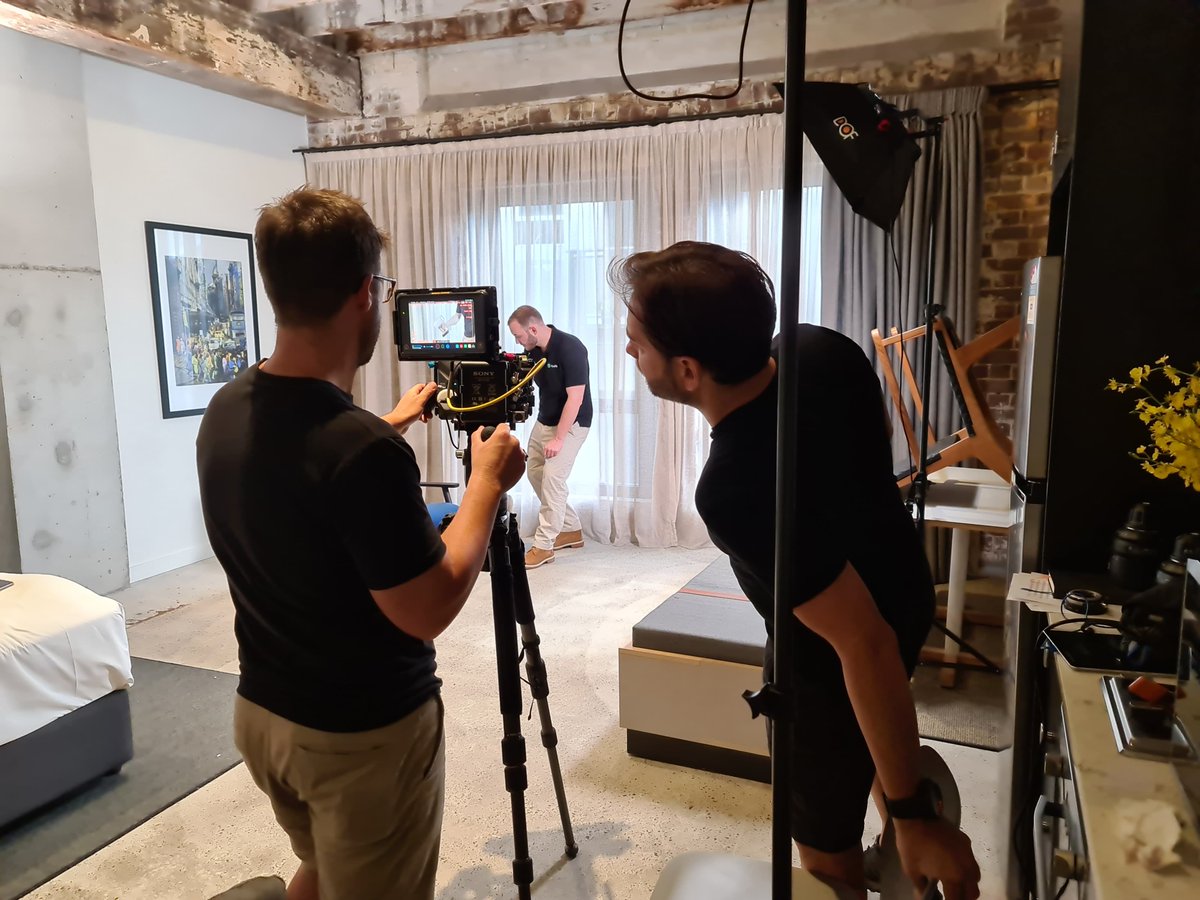 Stylefit7's tweet photo. Behind the scenes of our first campaign video! We can see that Ben is definitely the star of the show! Stay tuned to see the full video! 🙌
Thanks to the amazing team at Lumapixel - Creative Production Studio! https://t.co/cSxaOBr5BE