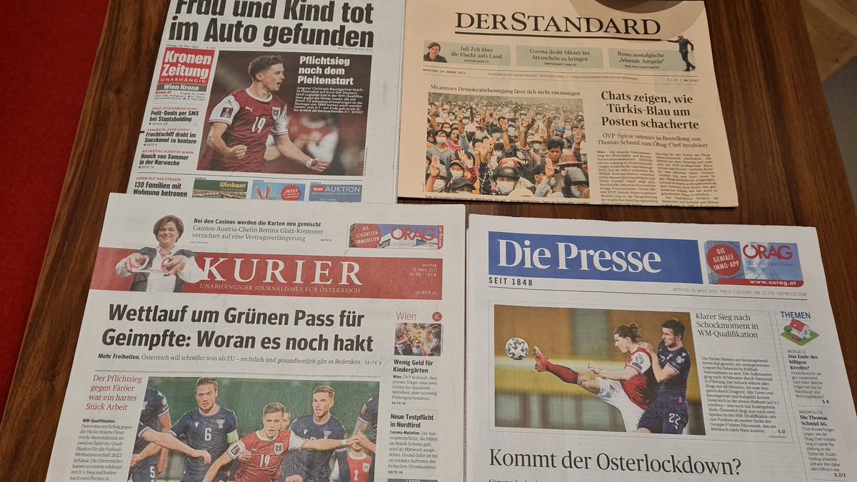 Yussipick's tweet photo. Zur Ergänzung die Printausgaben. https://t.co/PU80FVjVin