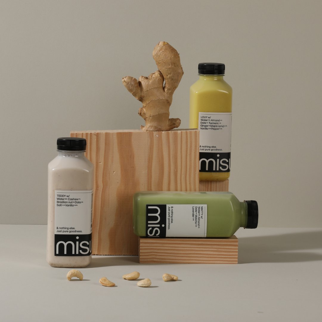 MisukoUJ's tweet photo. Le lait végétal est plus facile à digérer, il est donc une très bonne alternative au lait de vache.
Le lait de vache est un produit acidifiant qui lorsqu’il est consommé régulièrement ne vous veut pas que du bien.
.
.
#Vegan #misuko #DairyFree #plantbased #nutmilk #aesthetic https://t.co/HZj5YTd4xt