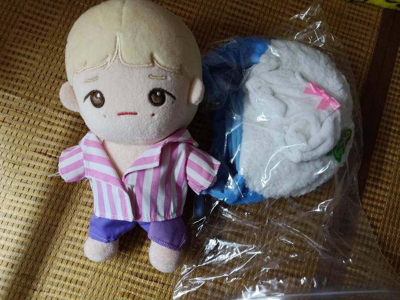 xingxingph's tweet photo. WTS / LFB Rice Hoonie Woozi 20cm doll + 1 set of clothes

✨Php 2,425 ALL-IN + LSF

✨2 days reservation

✨Will be shipped with other dolls from cn (1-2 months ETA)

✨Please DM the link of this tweet https://t.co/UIaBje9Kda