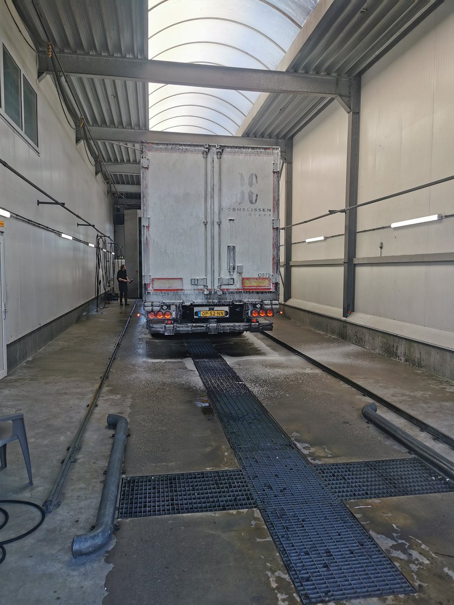 bas444's tweet image. We trappen de week af
#wassenheeftaltijdzin