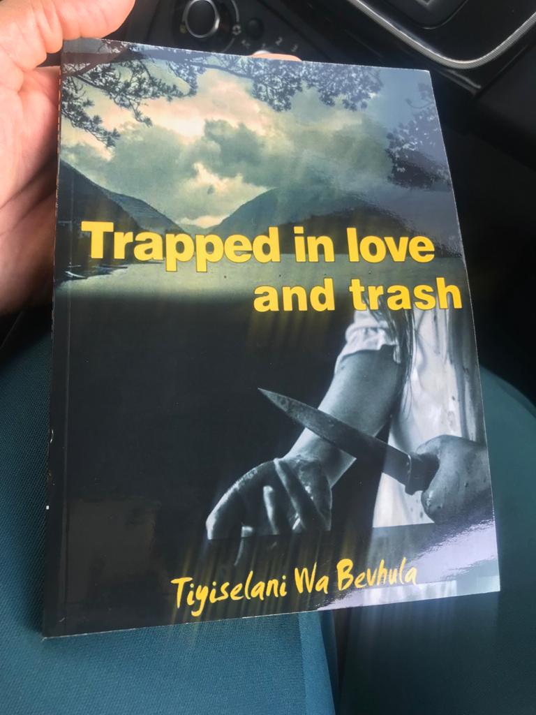 SANewzNetwork's tweet photo. #IsItTrueThat people who are trapped in love and trash don't realise it until it is too late? My book #TrappedInLoveAndTrash tells people who are trapped in toxic relationships to walk out before it is too late. The book is selling at R200 + free delivery nationwide. Plz RETWEET https://t.co/qGPVX1Uj5L