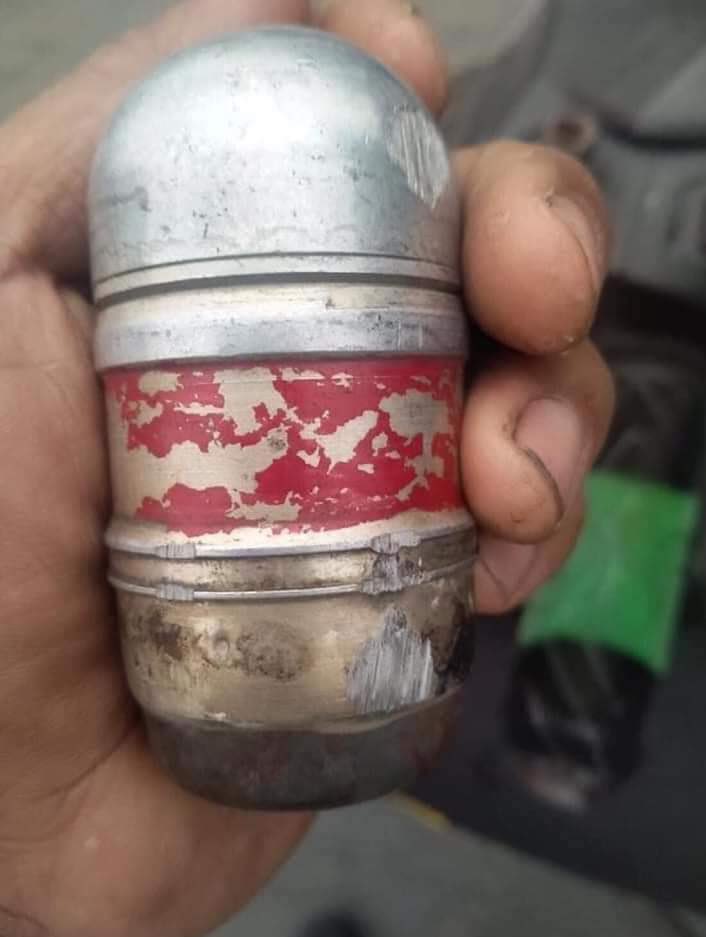 nslwin's tweet photo. Kalay, Sagaing Region:

The locals said Terrorists (#Myanmar security forces) have used 79 Thumper Grenade Launcher and bombs when they crackdown on protesters yesterday (Mar 28). See photos sent by the locals. 

#WhatsHappeningInMyanmar #Mar29Coup #AntiFascistRevolution2021 https://t.co/RfNS2xO9s0
