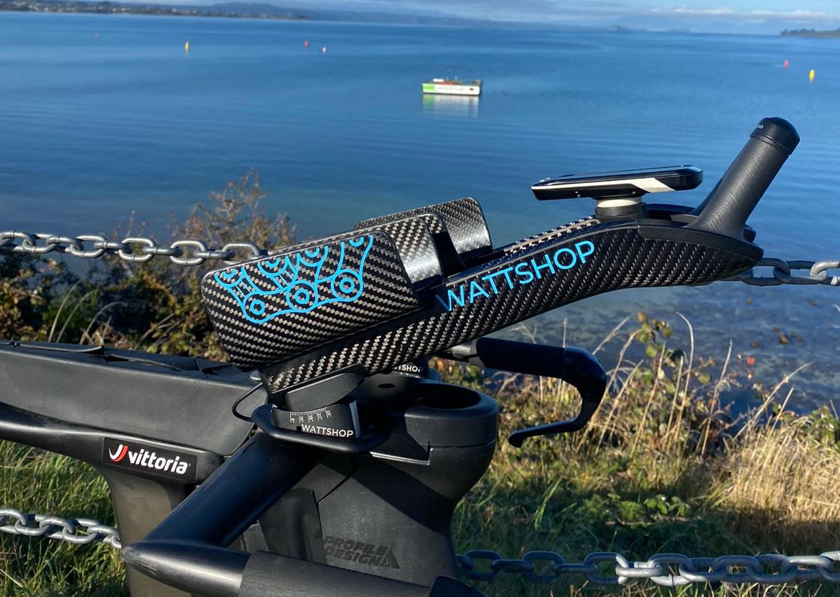 Watt_Shop's tweet photo. A sneaky peak at Kyle Smith's new cockpit setup for Ironman New Zealand this weekend. Kyle came in 3rd overall and 2nd in the bike split.
#IronMan #WattShop #Blue #Sea #Triathlon #FullDistance #CarbonFibre #GetAero #WinSmart #GetSlippery https://t.co/2Df2fm4Xd4
