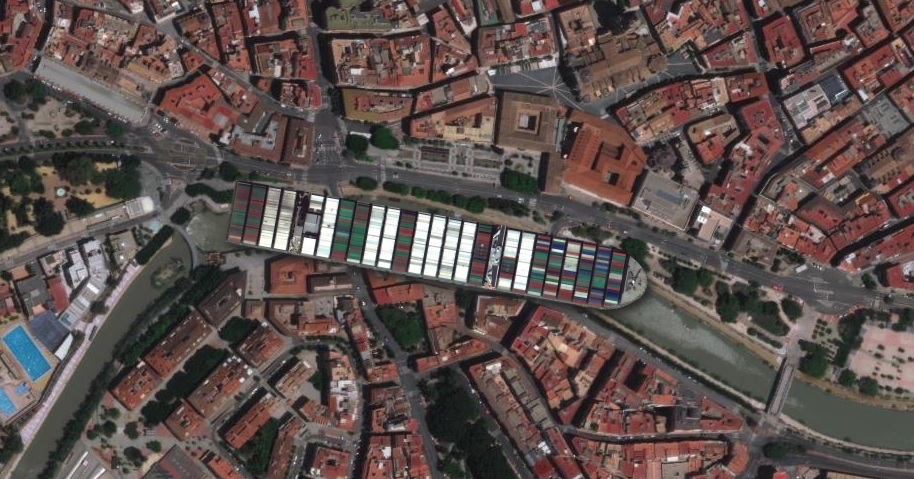 AdAbsurdum's tweet photo. Para que los murcianos entendamos las dimensiones del Ever Given, el barco que bloqueaba el Canal de Suez. Así sería a escala real en el Río Segura a su paso por Murcia.

(Encima de él la Glorieta, Plaza Belluga, etc.) https://t.co/9zqVaY2oLd