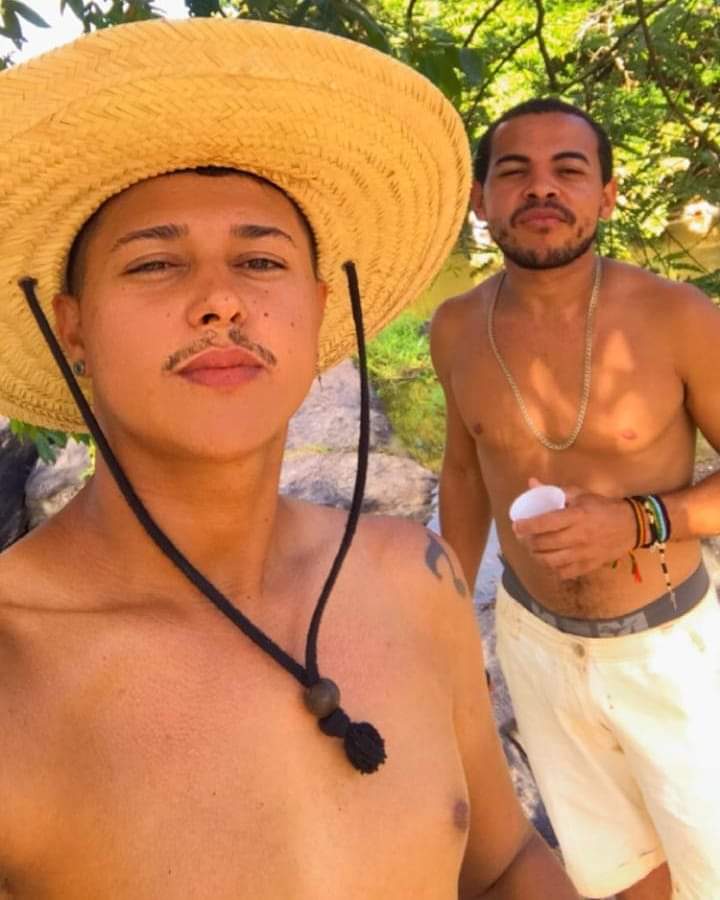 danspelmann's tweet photo. Quero bis desse dia maravilhoso com o migo gato ✌🍻
#migo #sol #mangueseco #brejas #lazer #farra #uniãodospalmares #BRISA https://t.co/cW8HXCLPof