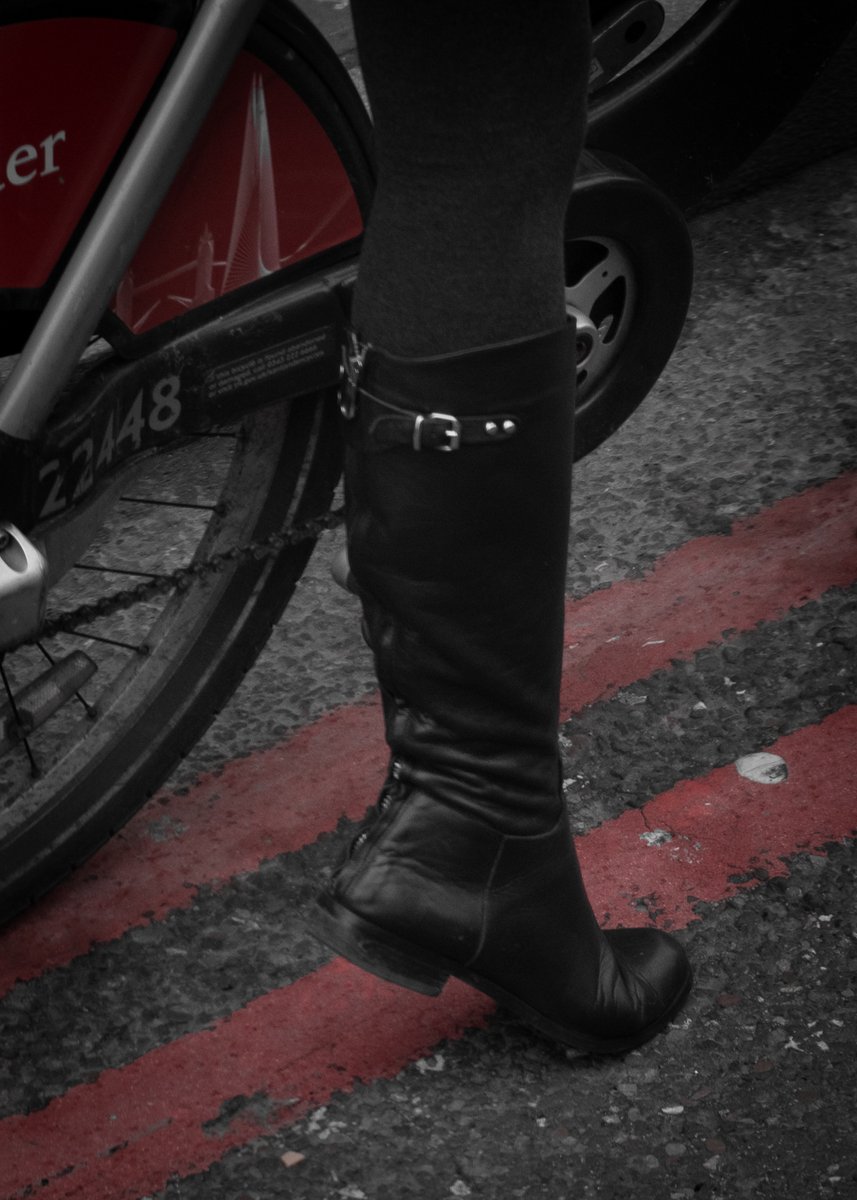 iTiroas's tweet photo. Do I have a thing for bikes. . . . No!
What motivates you? What get's you up and out there shooting when you don't feel like shooting? Something that has helped me is > https://t.co/SyItK3dR0J, what's helped you?
#photooftheday https://t.co/LsyXlk6IJo