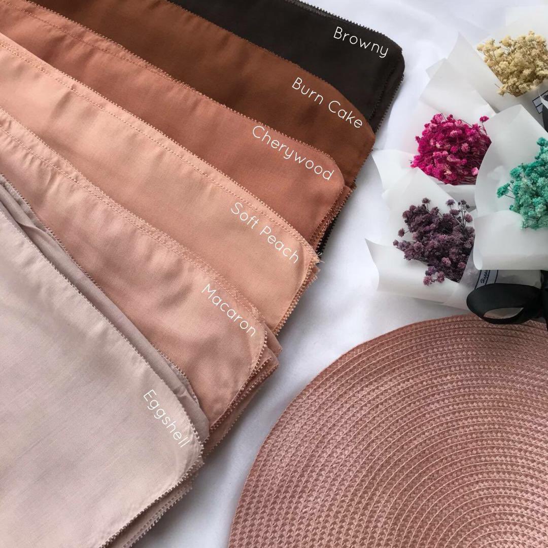 SyuhadaSuhain1's tweet photo. @billlfie tudung cotton shawl eyelash, rm16. https://t.co/pI4EuE6fVc https://t.co/dVXK9KRUBN